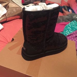 NWT Black Short Sparkles UGG Boots
