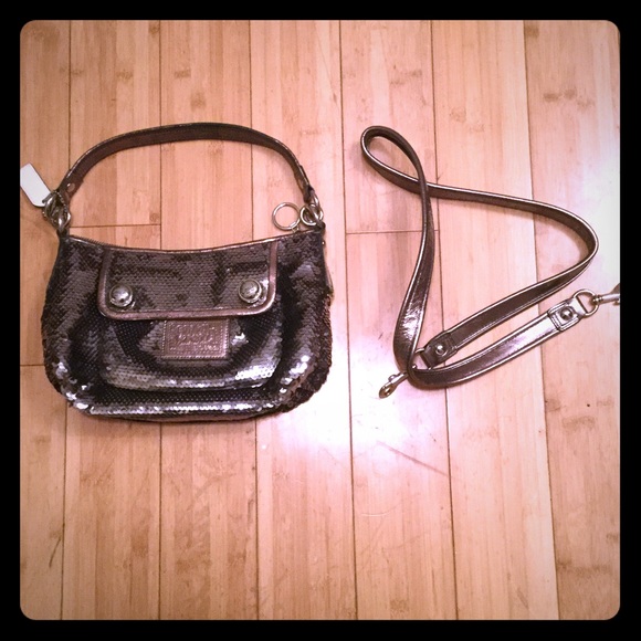 Coach Handbags - Coach Poppy Sequin Purse