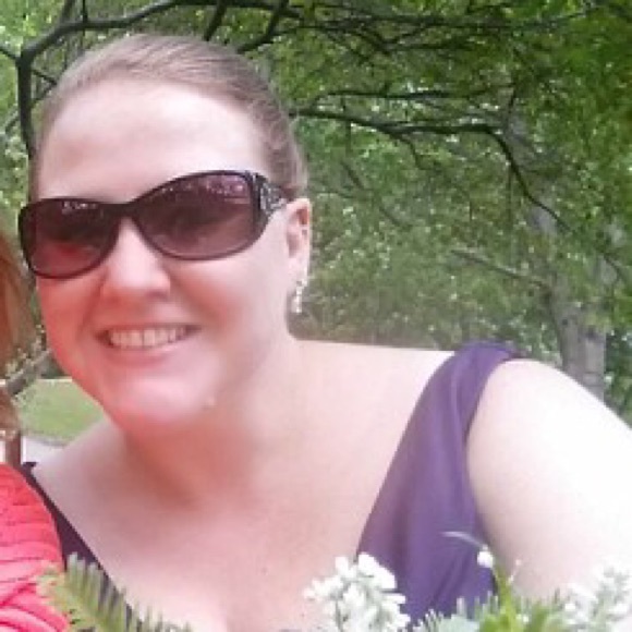 Meet your Posher, Sonja - Picture 2 of 2