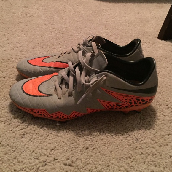 nike hypervenom low