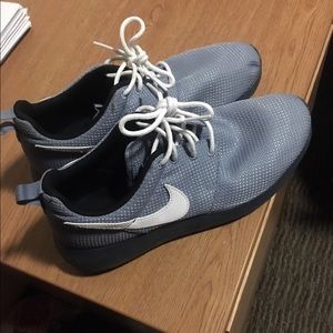Nike Roshes