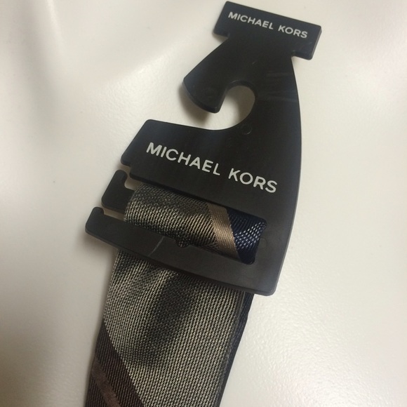 Michael Kors tie NWT - Picture 3 of 4