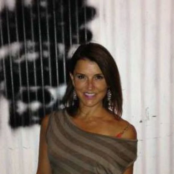 Meet your Posher, Erica - Picture 1 of 1