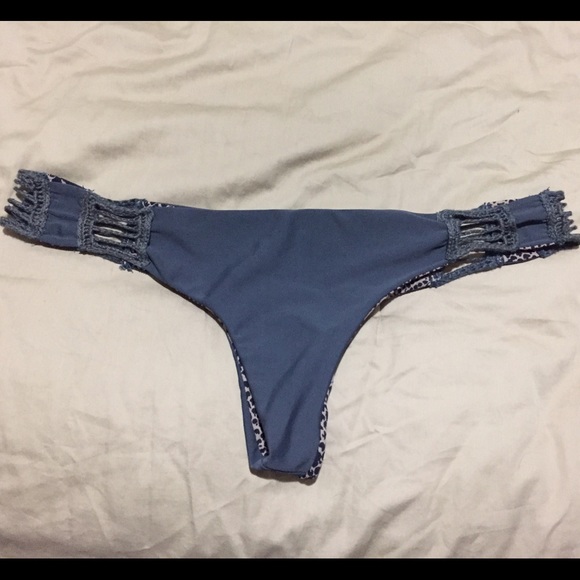 Acacia Swim Bottoms. Gili style. Great condition!!
