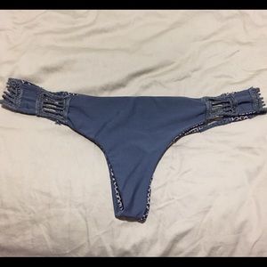 Acacia Swim Bottoms. Gili style. Great condition!!