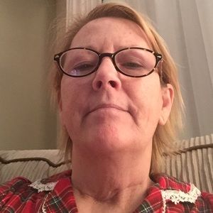 Meet your Posher, Denise