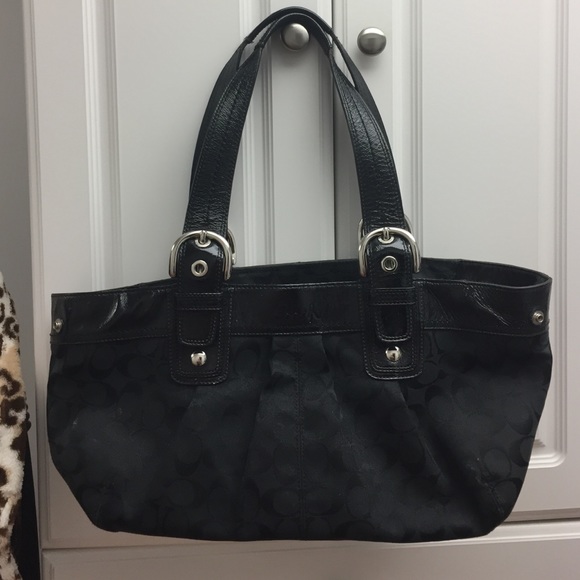 Coach Hobo Black Large Signature