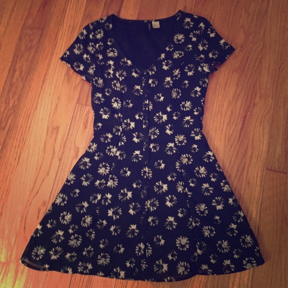 H&M adorable mini dress