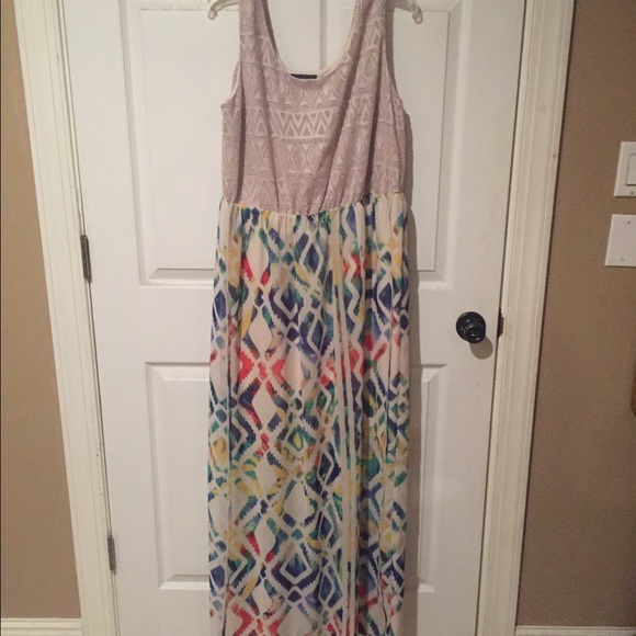 Luxology Maxi Dress