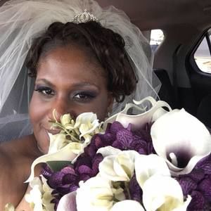 Meet your Posher, Ora