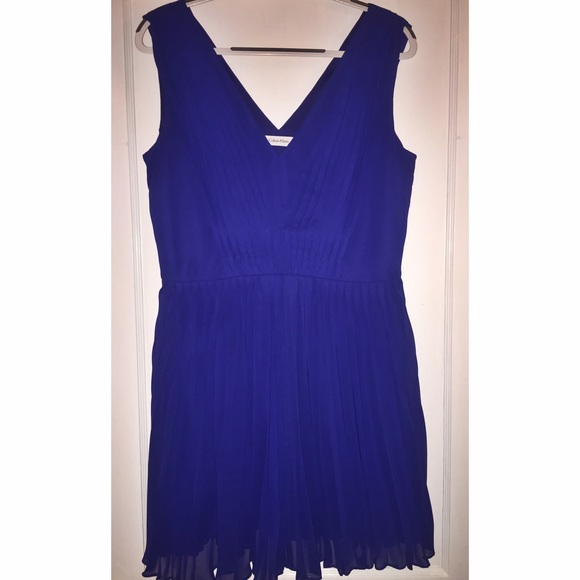 Calvin Klein Cocktail Dress. - Picture 1 of 1