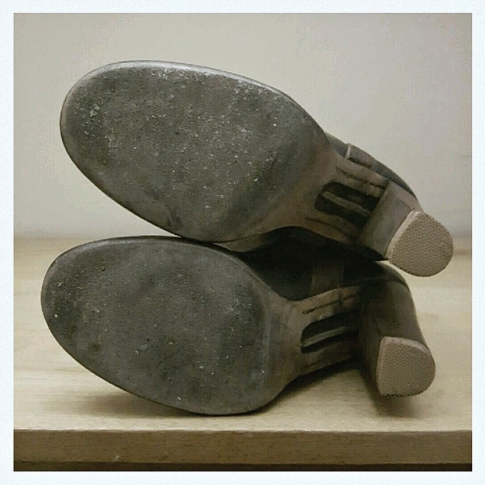 SOLD IN BUNDLE Frye Leather Villager Festival Boot - Picture 5 of 8