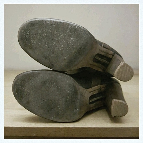 SOLD IN BUNDLE Frye Leather Villager Festival Boot - Picture 5 of 8