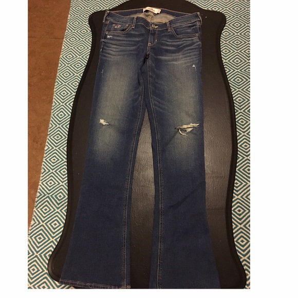 Hollister Jeans - Picture 1 of 2