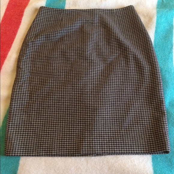 Ann Taylor pencil skirt - Petite 6
