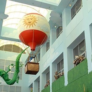 Meet your Posher, Mema