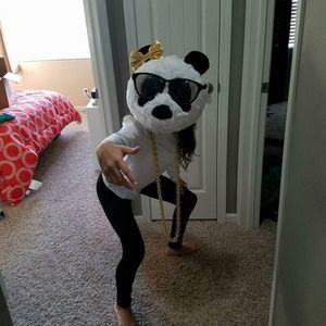 Meet your Posher, Tara