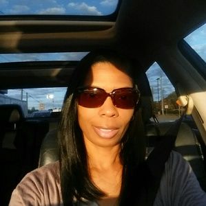 Meet your Posher, Noel