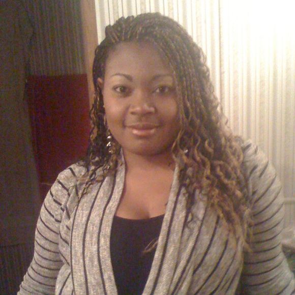 Meet your Posher, Damika - Picture 1 of 1