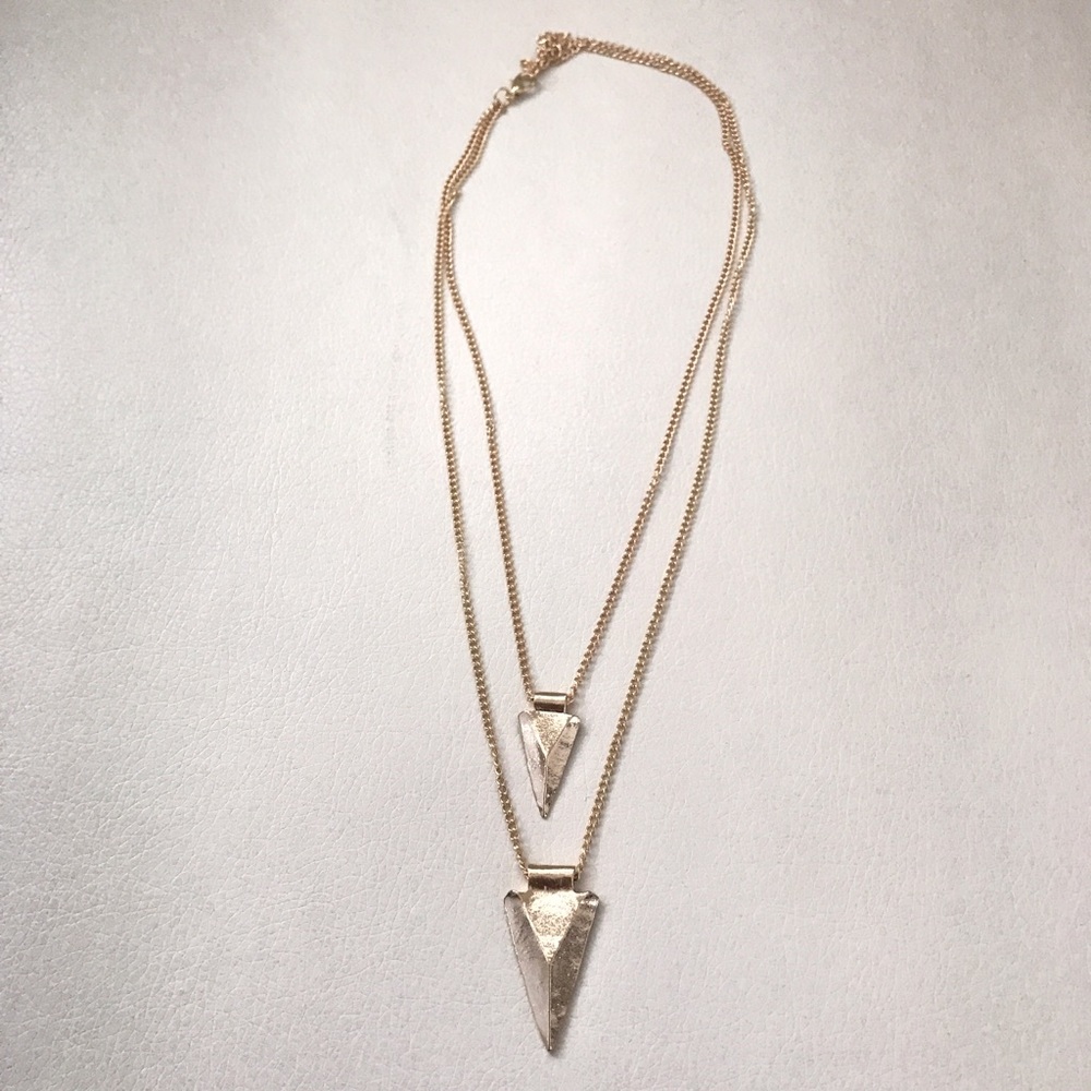 Last 1! LAYERED TRIANGLES DAINTY JEWELRY - Picture 3 of 5