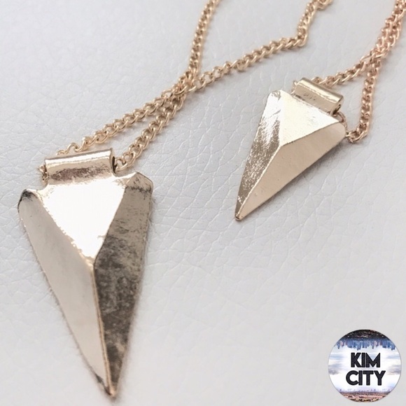 Last 1! LAYERED TRIANGLES DAINTY JEWELRY - Picture 5 of 5