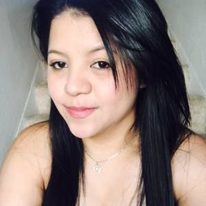 Meet your Posher, Emilia