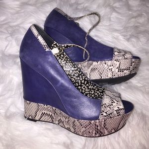 Blue and Snakeskin Jessica Simpson Wedges