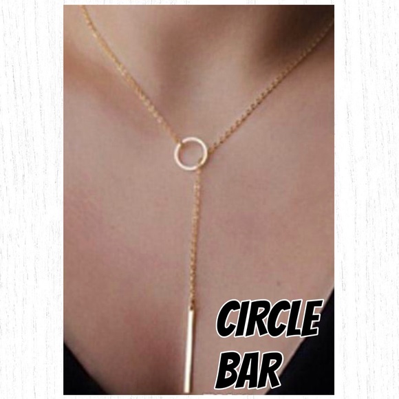 - MINIMALIST CIRCLE BAR necklace - Picture 3 of 5