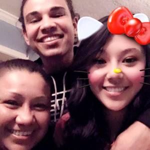 Meet your Posher, Alejandra