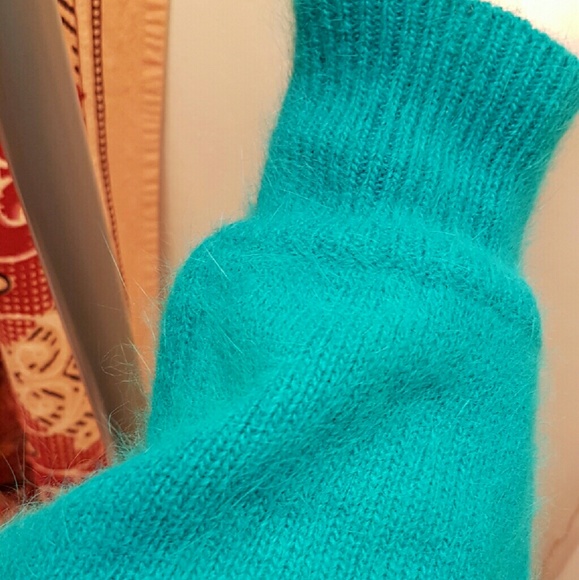 VINTAGE 80s Angora Rabbit & Lambswool Sweater - Picture 2 of 3