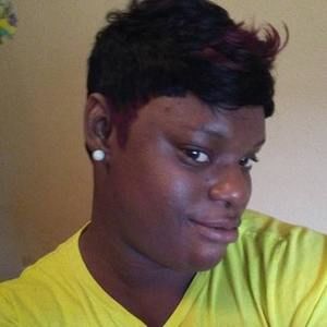 Meet your Posher, Crishona