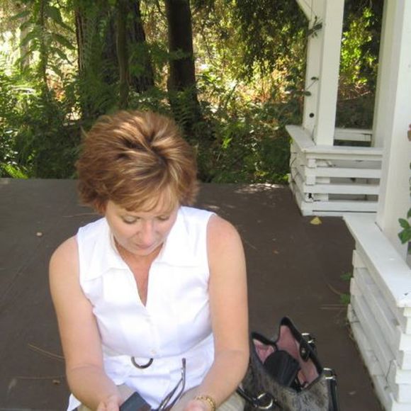 Meet your Posher, Ida - Picture 1 of 1