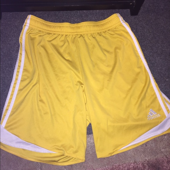 FOUR pairs of mesh/sports shorts!