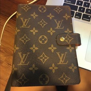 *SOLD*Authentic Louis Vuitton MM agenda