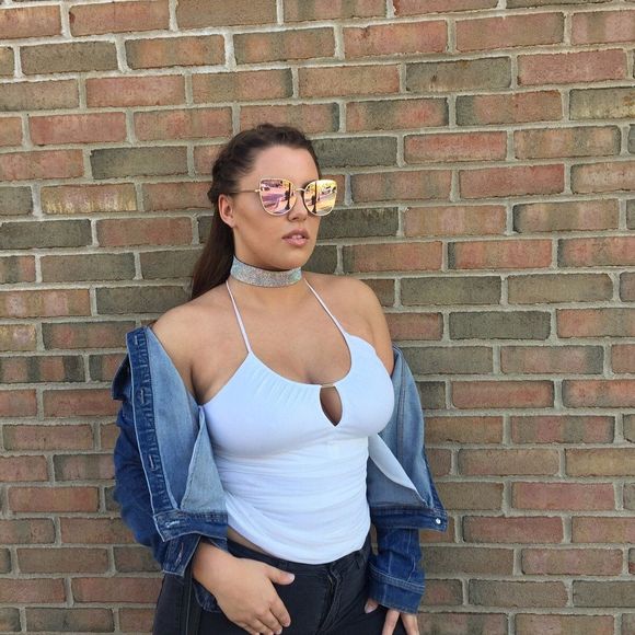 Meet your Posher, Ana