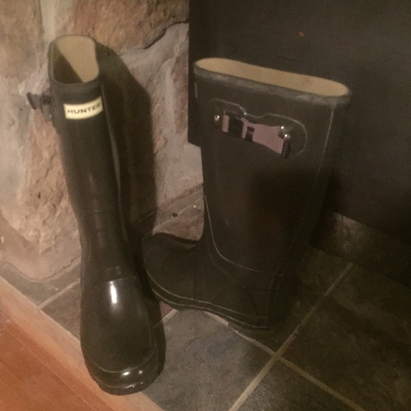 *Sold*$160 Graphite Gray glossy Hunter boots - Picture 2 of 4