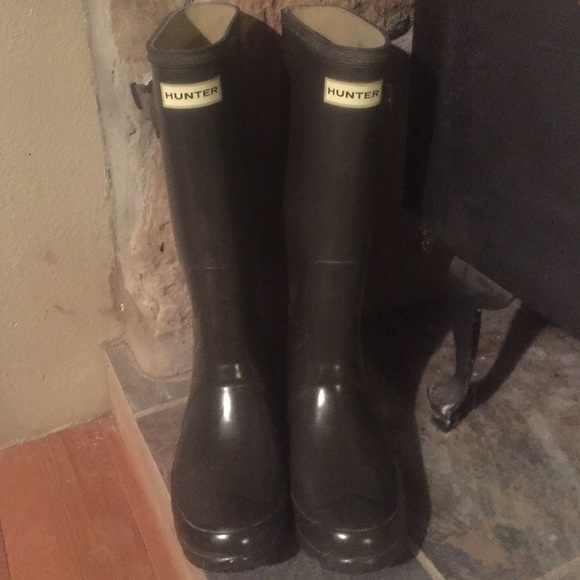 *Sold*$160 Graphite Gray glossy Hunter boots - Picture 4 of 4