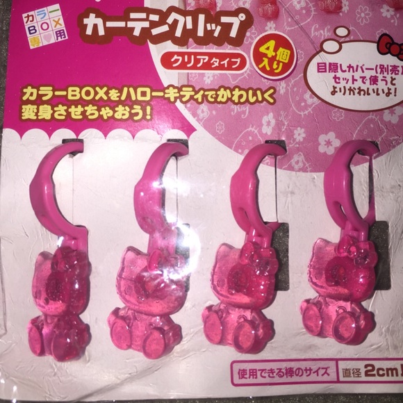 NEW! 2 sets of Hello Kitty shower curtain rings - Picture 2 of 3