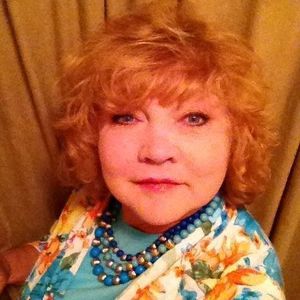 Meet your Posher, Becky