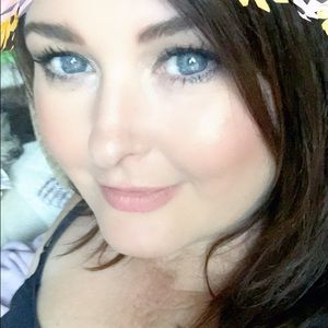 Meet your Posher, Melanie