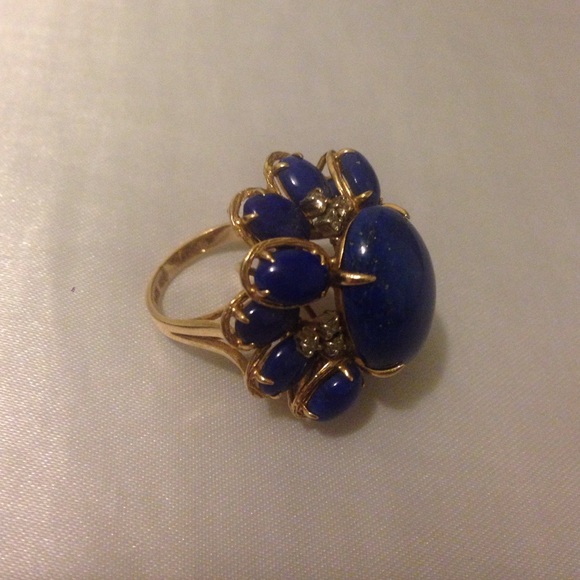 • Royal Blue Bouquet Ring •