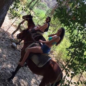 Meet your Posher, Edith