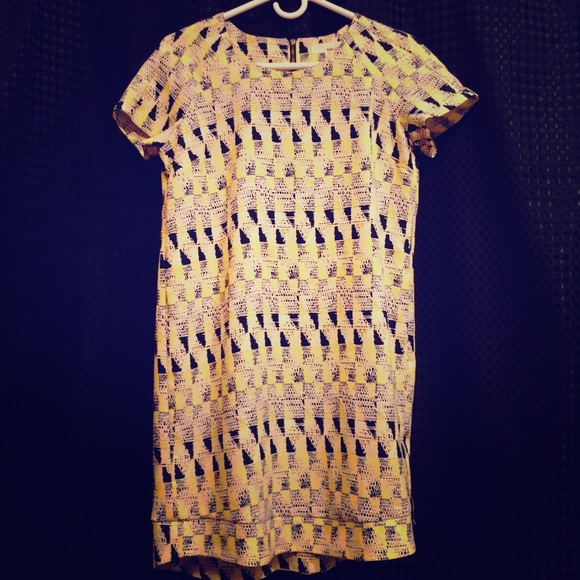 One piece yrllow pattern dress