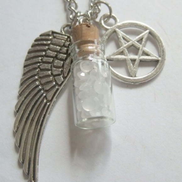⚡️SALE⚡️Supernatural Protection Angel Wing W/ Salt - Picture 2 of 3