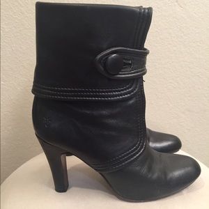 FRYE Ava Button booties