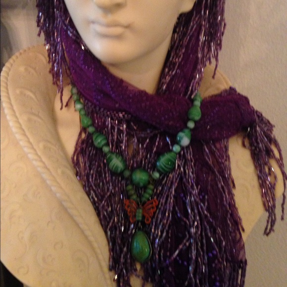 Necklace - Picture 2 of 3