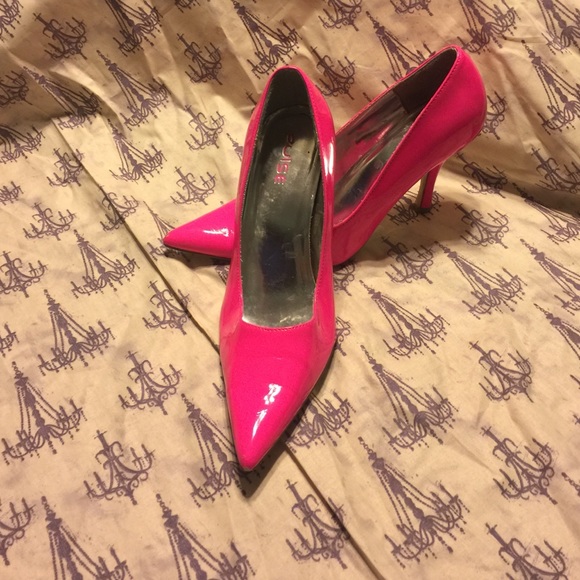 The brightest pink heals!!