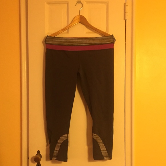 Lululemon crops
