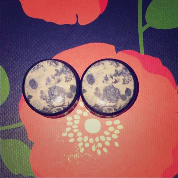 3/4" plugs