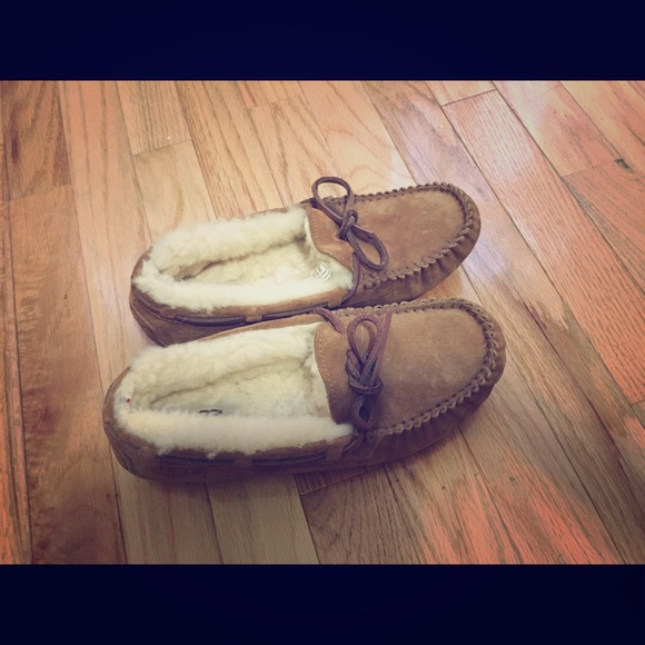 Ugg moccasin slippers, excellent condition